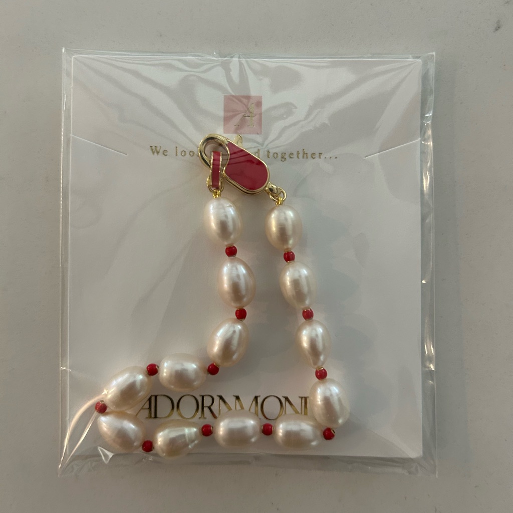 Adornmonde White Fresh Water Pearl Bracelet With Red Accents